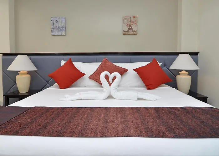 717 Cesar Place Hotel