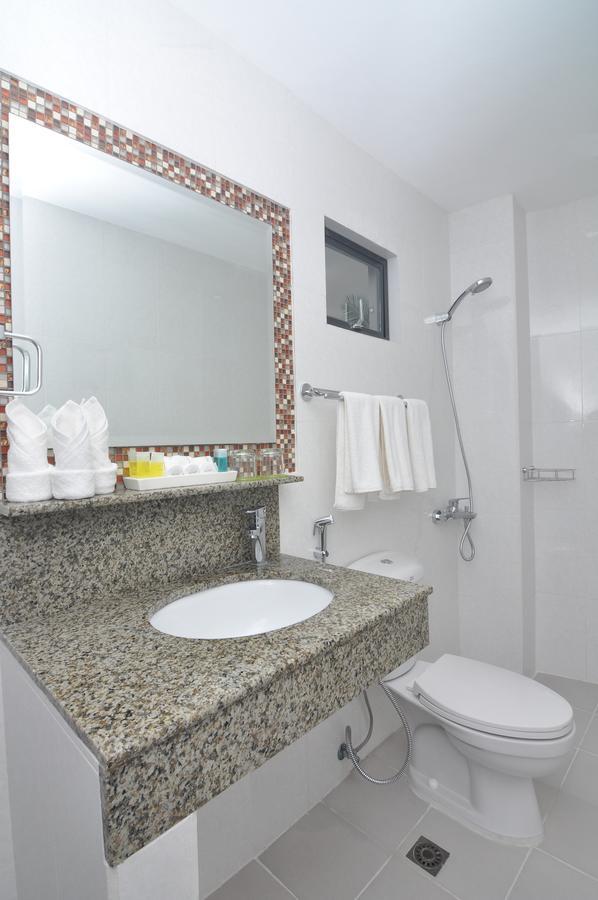 Hotel 717 Cesar Place Tagbilaran City