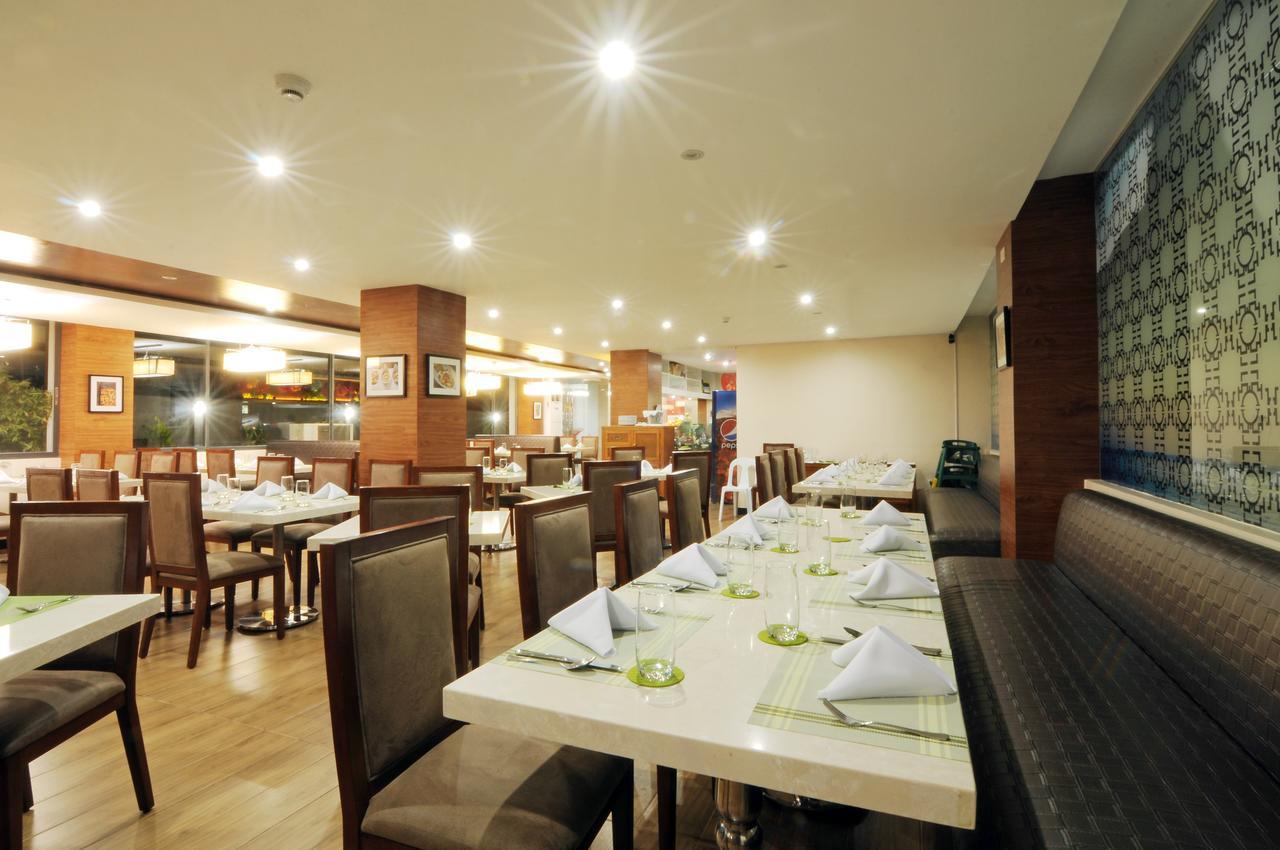 717 Cesar Place Hotel 3*